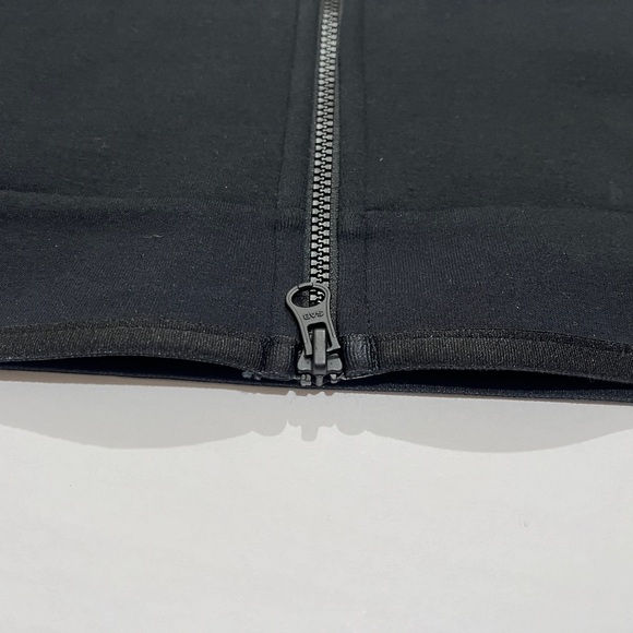 Nike x Liverpool Football Club, Tech Fleece, DN3085 010, Black & Red - Picture 10 of 16